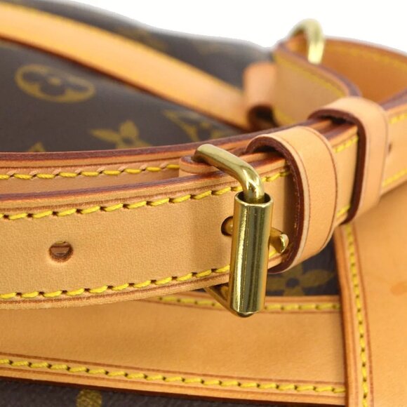 AUTHENTICITY GUARANTEED Louis Vuitton MONOGRAM RANDONNEE PM BUCKET - Picture 4 of 10